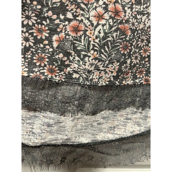 Laura Conrad Floral Top w/ Lace Hem & Back Ribbon Tie Gray Pink Sz large Blouse - Picture 10 of 15